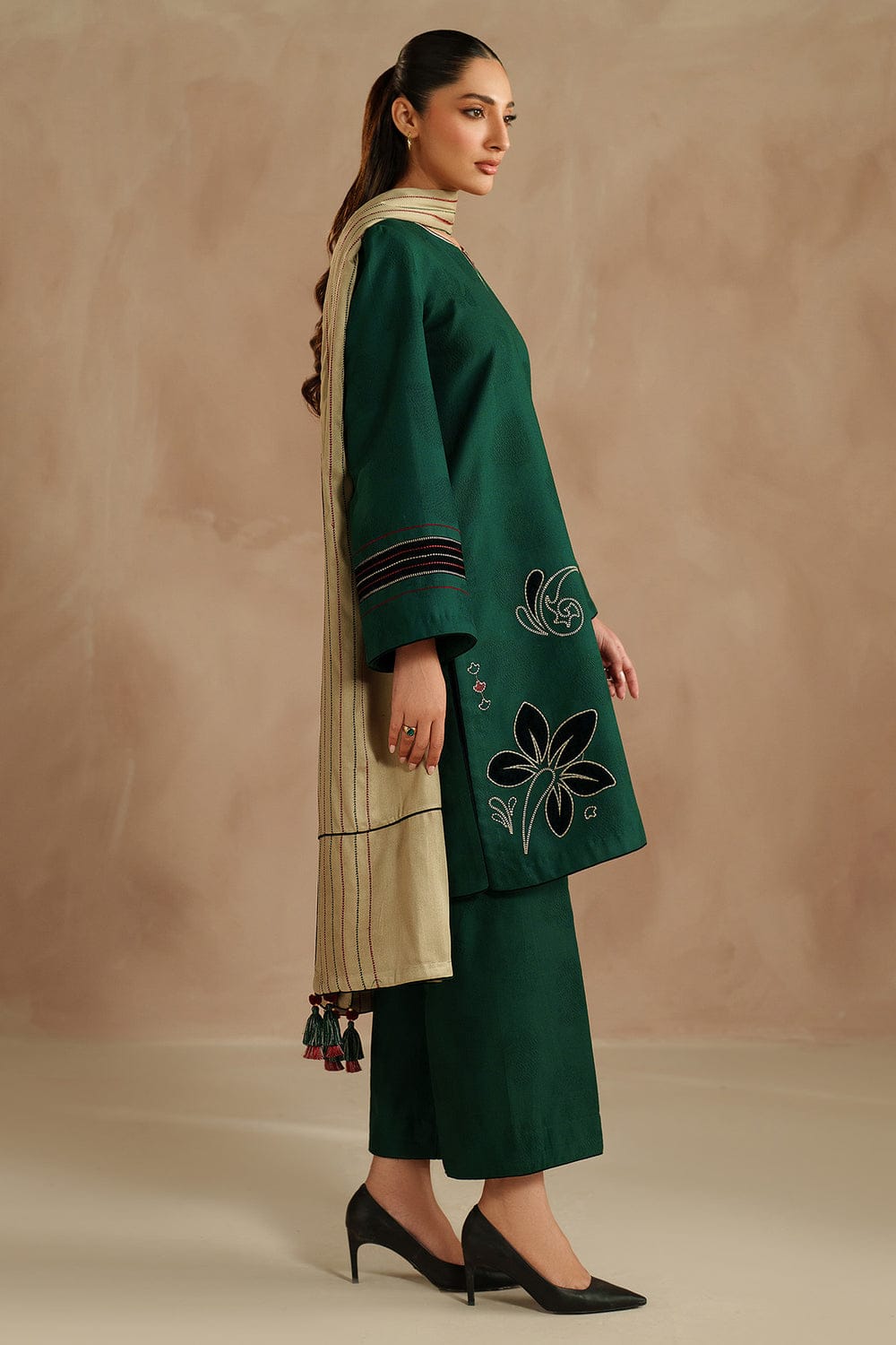 3 PC - EMBROIDERED DHANAK SUIT-AB157